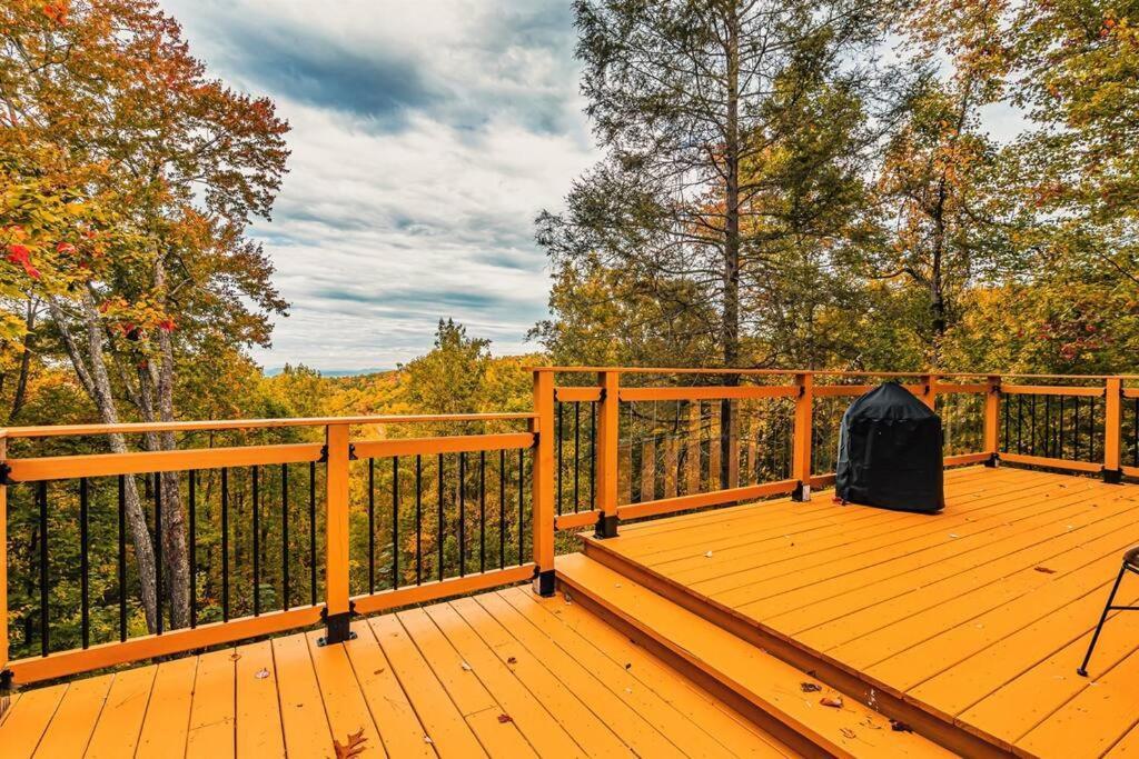 Secluded Mtn View New! 10 Mins To Gatlinburg Or Park Villa ภายนอก รูปภาพ